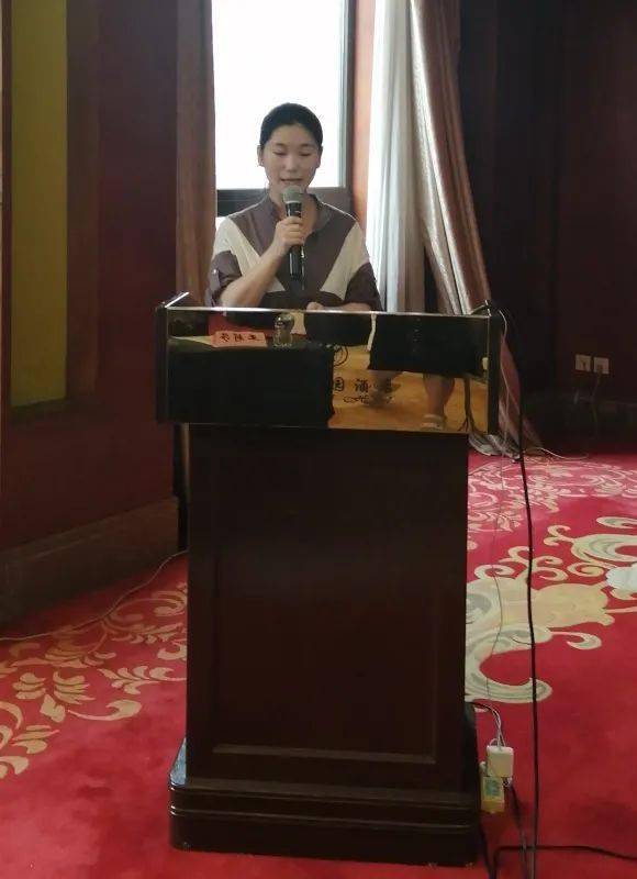 秘书那晶医生常务副理事长王莉莎副理事长汪晴教授副理事长梁战华教授