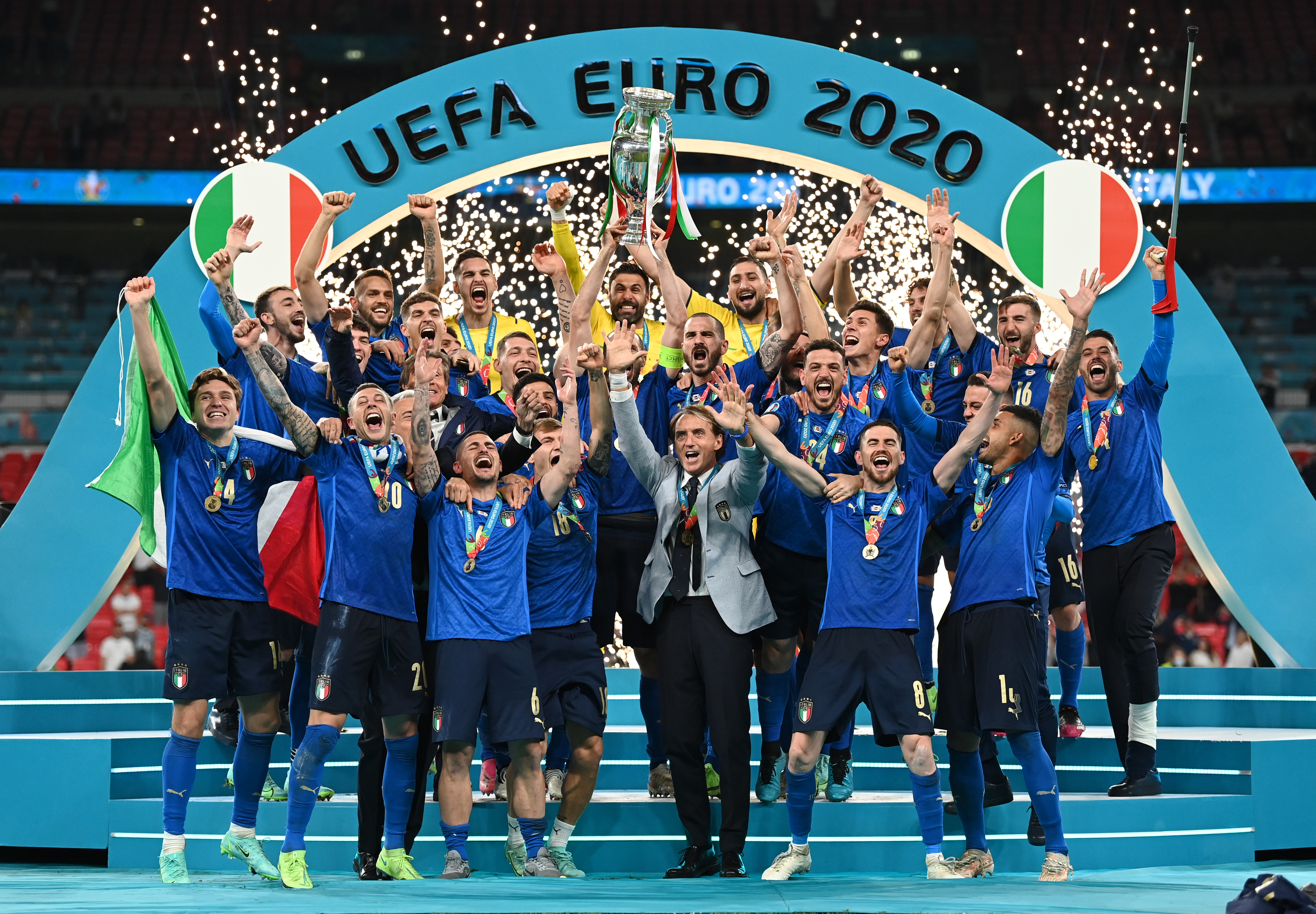 53年后意大利逆转夺冠! 海信激光电视欧洲杯冠军之夜见证历史