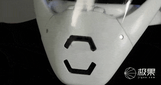 老外造漏风口罩用上救护车同款技术竟然还能变形