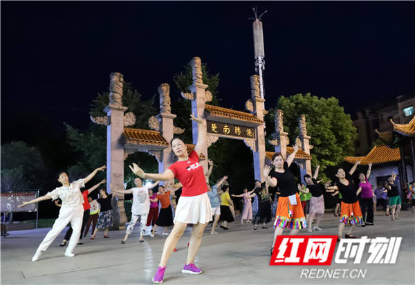 运动|武冈古城夜生活，活出全民运动健康新理念