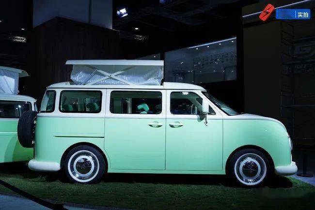 复古新浪潮电动时代下的复古车型们丨视界