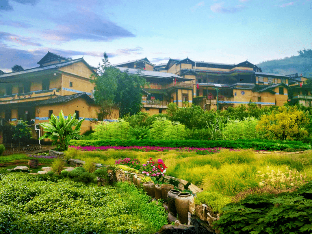 云游特色小镇罗平61鲁布革布依风情小镇两岸青山出一目十滩景