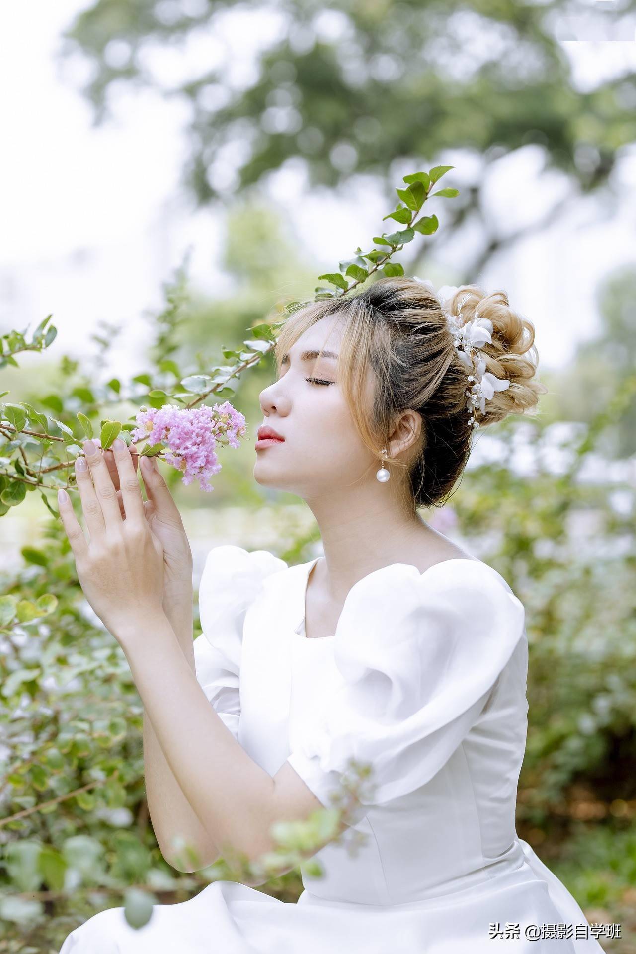 和夏季花朵合影 这12个拍摄姿势技巧 人美花也美 画面