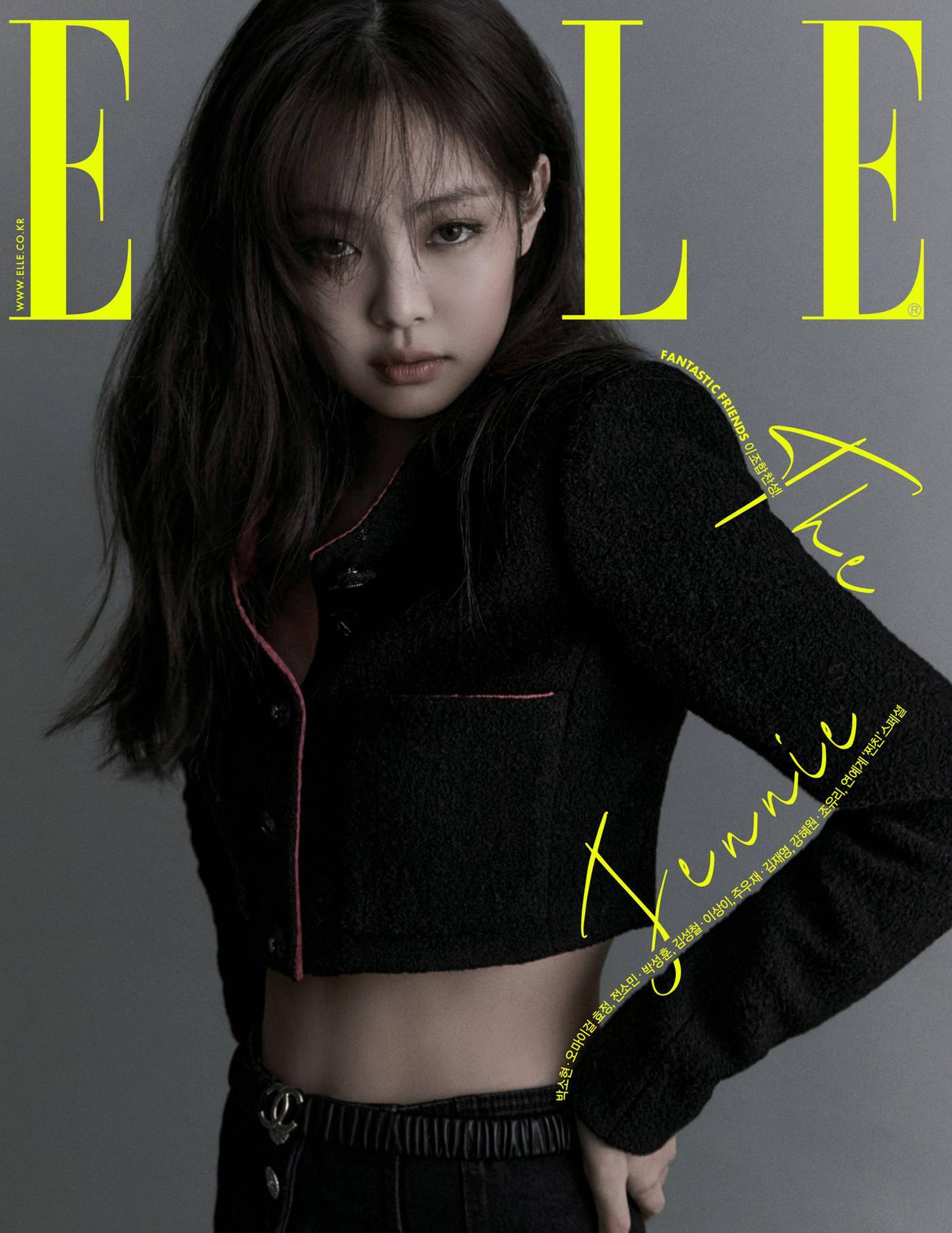 blackpink jennie《elle》8月刊封面公开散发干练魅力