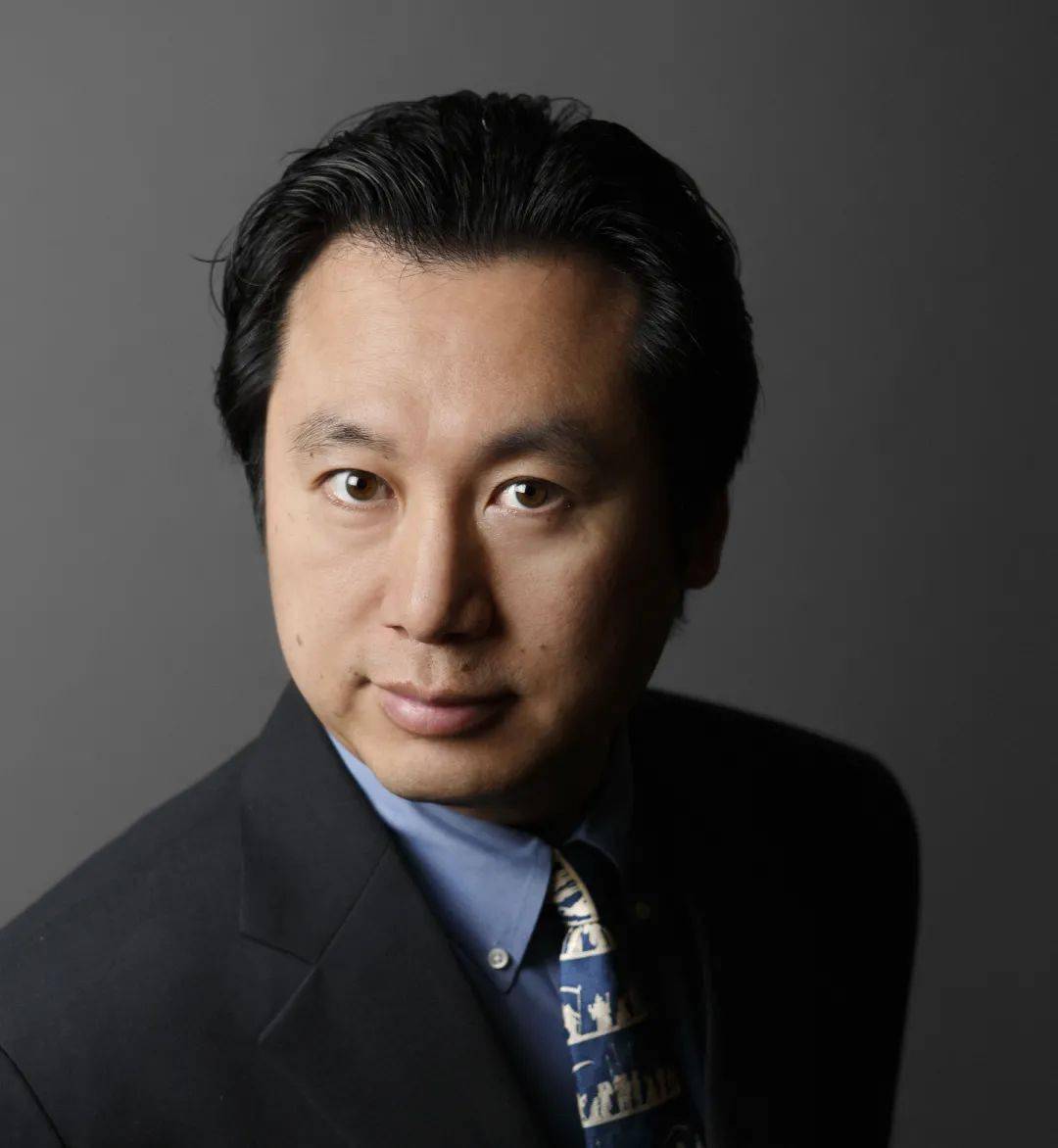 袁晨野▼向上滑动阅览旅美著名男中音歌唱家,中央音乐学院声乐歌剧系