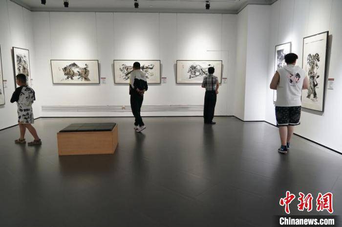 交流|140幅中俄艺术家作品同台亮相 尽展东西方艺术之美