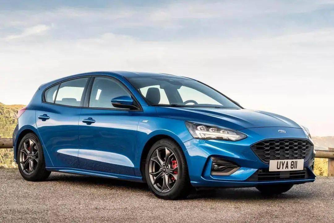 58万元 而福特福克斯也算是欧洲最好卖的"美系车",毕竟福克斯从初代