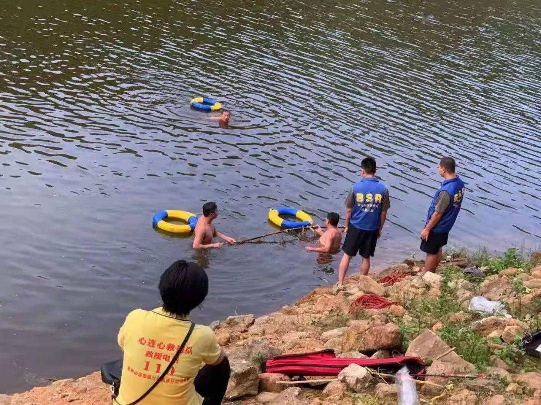福田30岁男子到坑水库游泳因没带游泳圈而溺水身亡