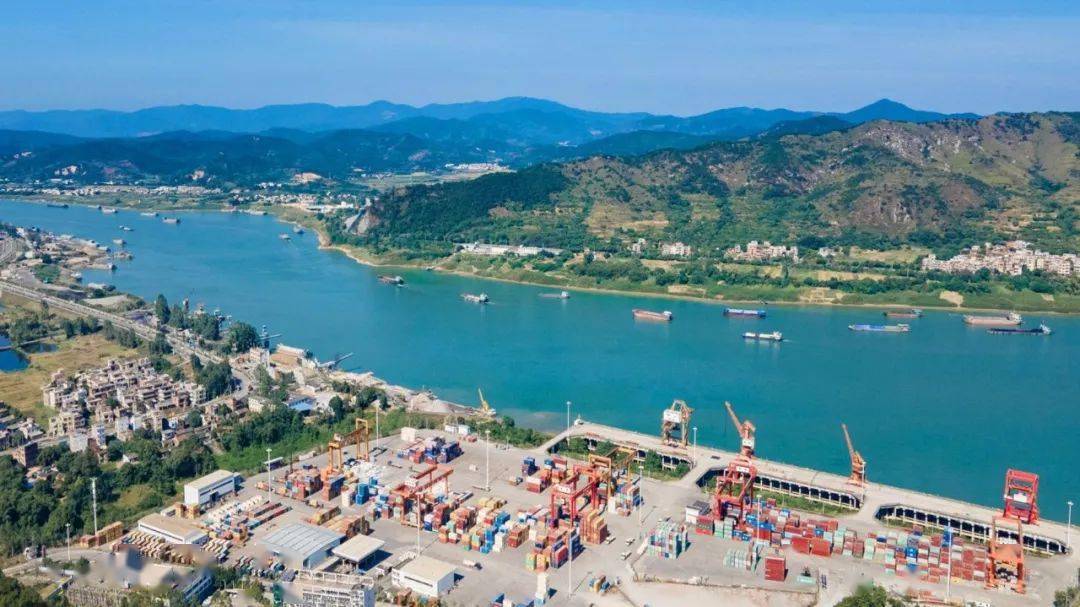 建设美丽圩镇六都镇统合六大要素聚力打造蝶变江滨新城