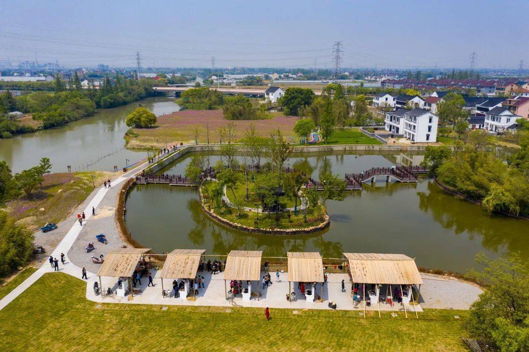 理论武装嘉兴日报刊发嘉兴科技城管委会副主任大桥镇党委书记张建华