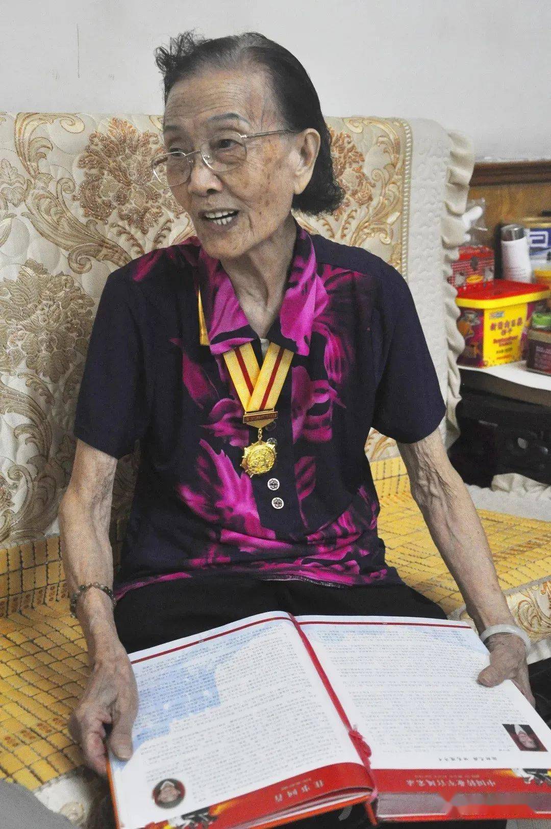 江门这位96岁红色女交通员,背后故事如此惊心动魄.