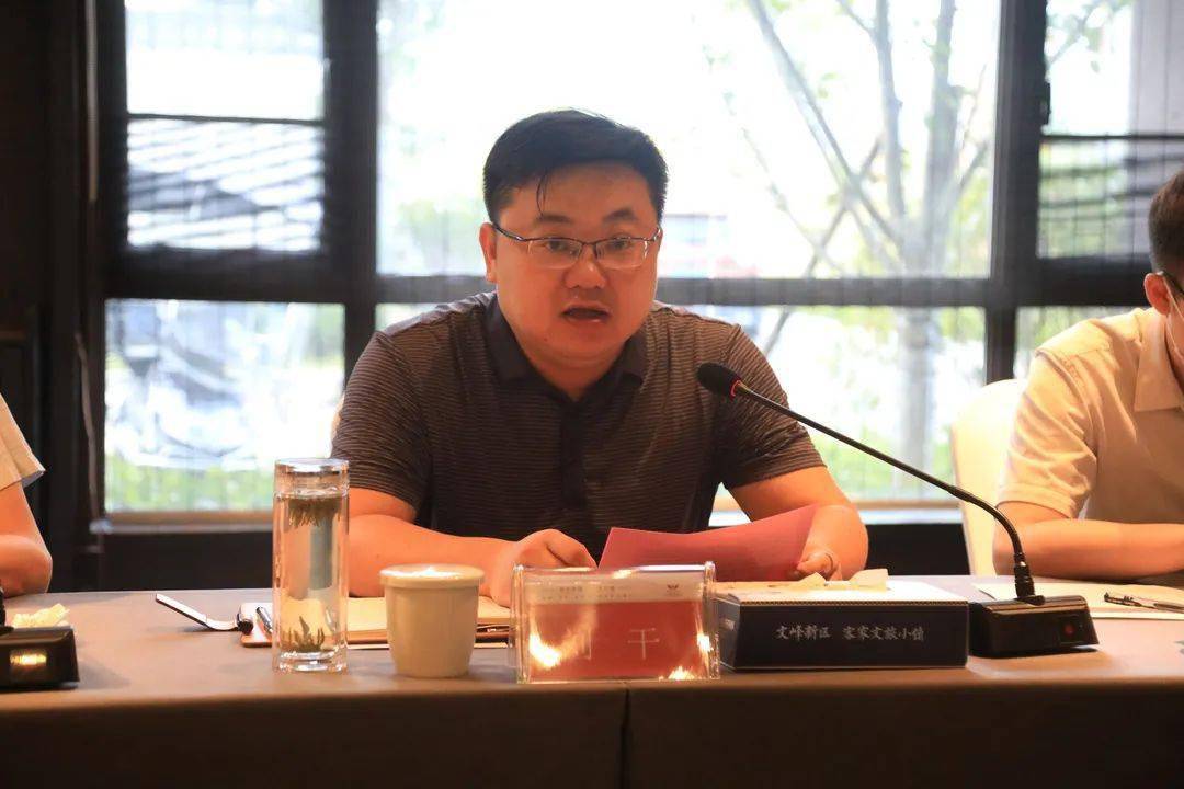 16日上午,召开食品经营环节重点工作推进会,县政府副县长刘干到会致辞