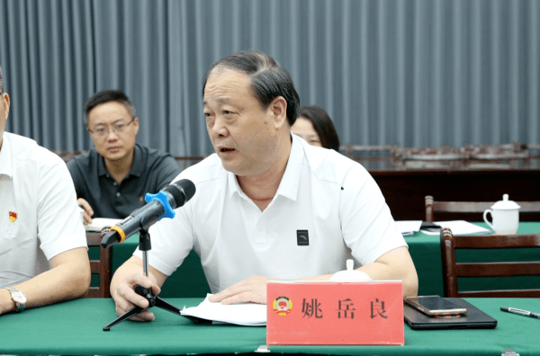 民营企业助力共同富裕—— 农业界政协委员李龙