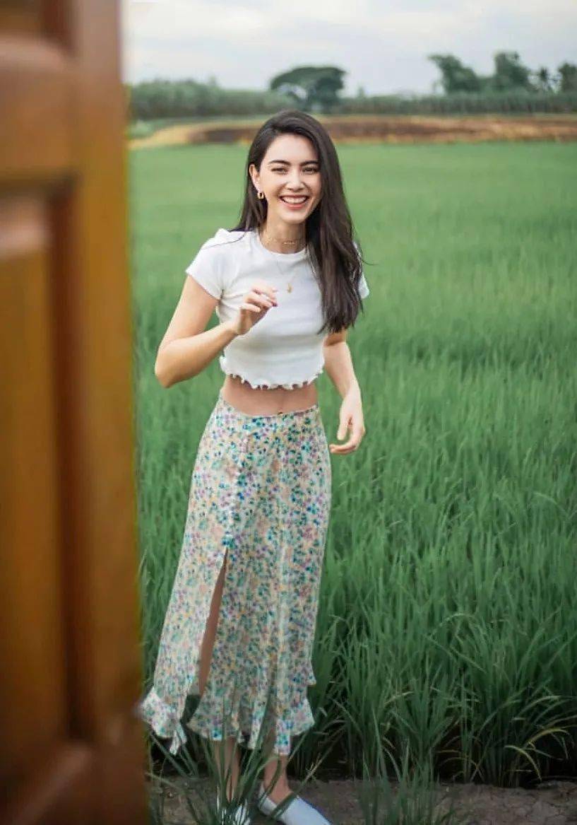 上衣|泰式美人Mai的夏日穿搭，你确定不想学？