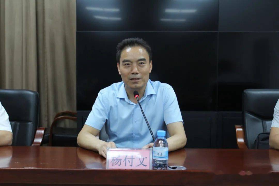 德保法院举行新老院长交接仪式_卢靖