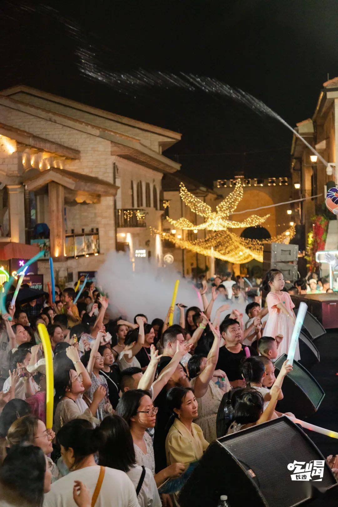 万人狂欢派对强势来袭一路好戏威尼斯狂欢节邀你共享欢愉