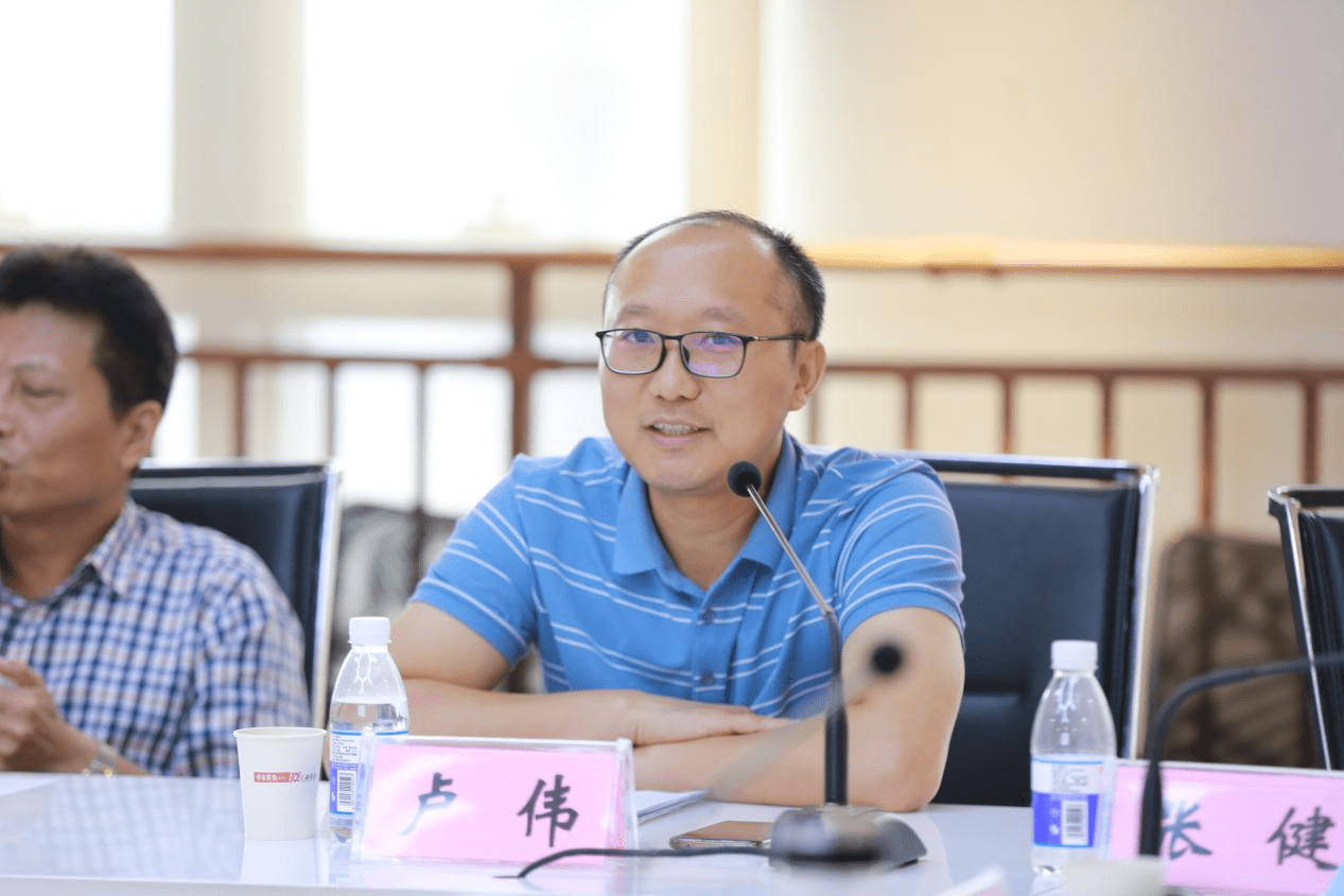 重庆市人力资源和社会保障局宣传处副处长卢伟认为,帮帮频道在助推