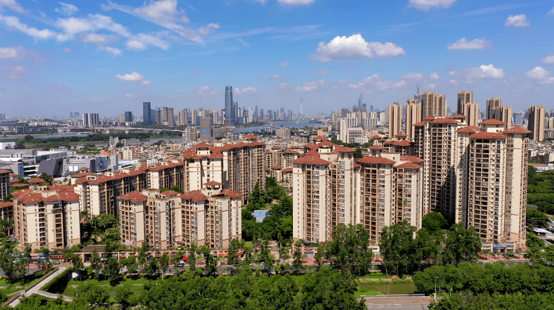 8万/㎡成交!去年我没买美林湖畔,后悔死了!