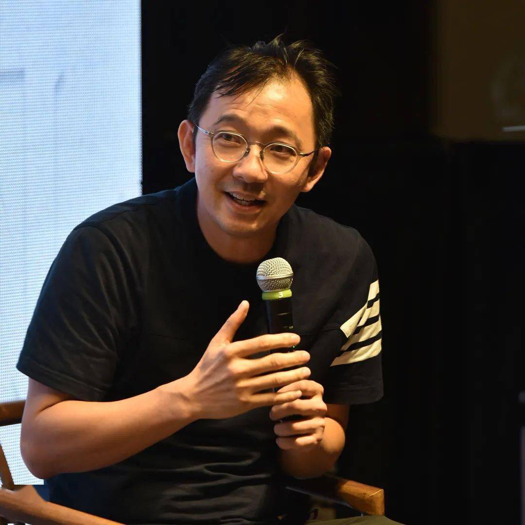 吴达新泉州籍当代艺术家吴达新则以艺术的角度,阐述了泉州的品牌城市