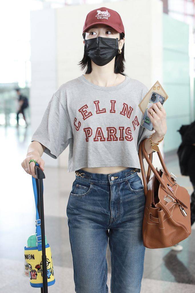 Emily|get欧阳娜娜同款小红帽 做运动休闲时髦精