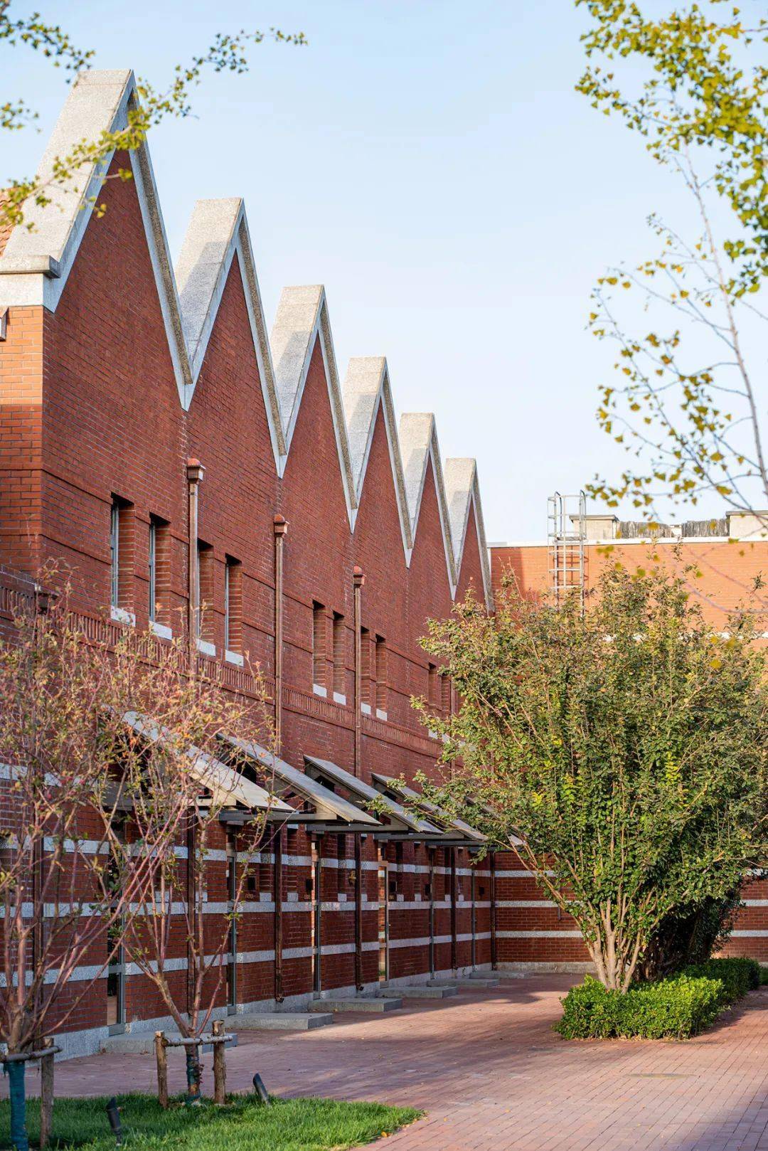 现代大学的焕新之旅华润大学雄安校区改造设计