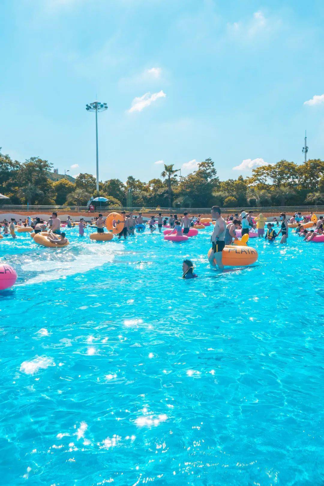 电音狂欢激爽一夏来上海玛雅海滩水公园放肆浪