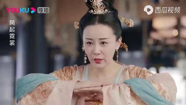 风起霓裳皇帝看到杨妃的假圣旨太子披风一脱所有人都愣住了