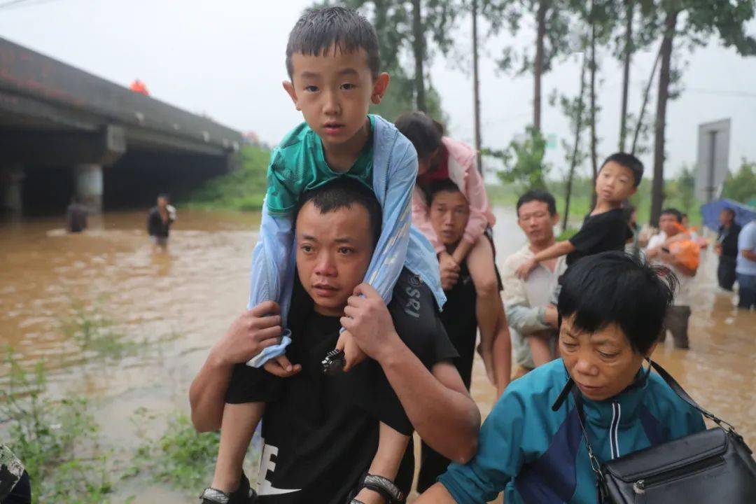 新乡长垣暴雨图片