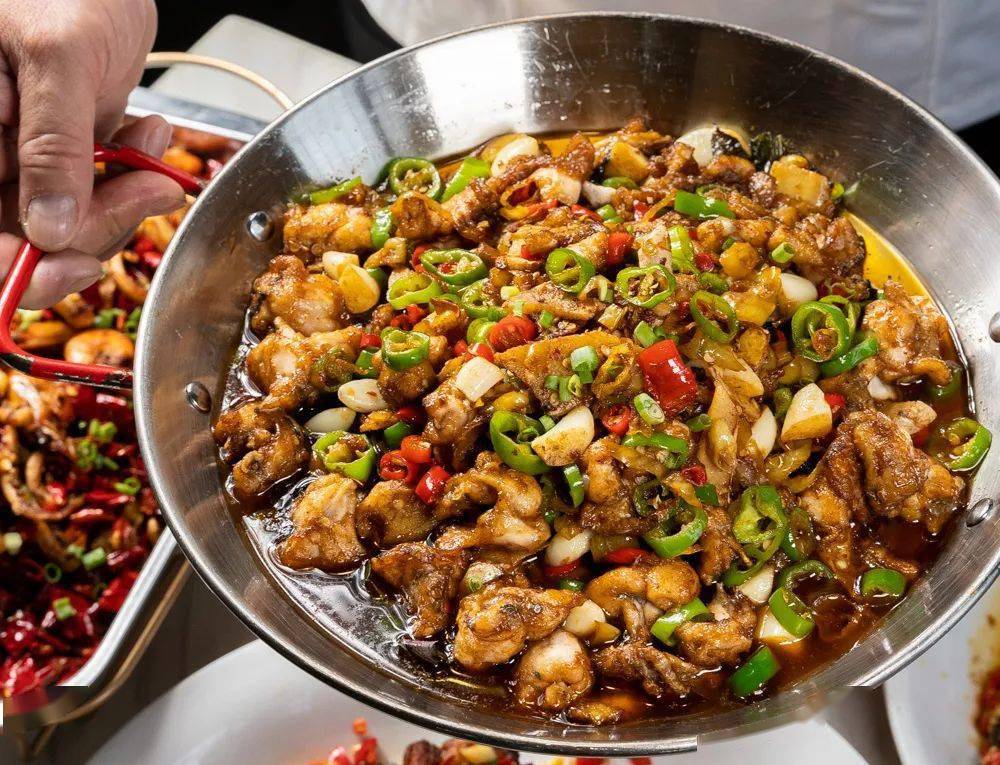 海珠新港东路0638秒100元代金券38折开吃走地鸡牛蛙腊鱼连鱼肉质肥