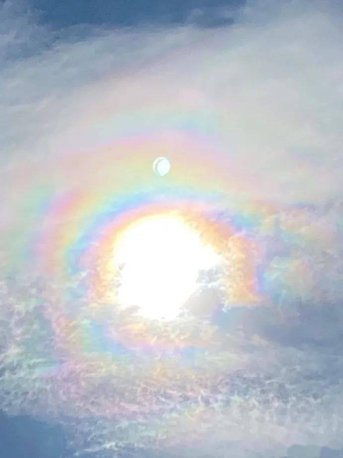 今天上午永春天空现彩虹光圈奇观!你看到了吗?