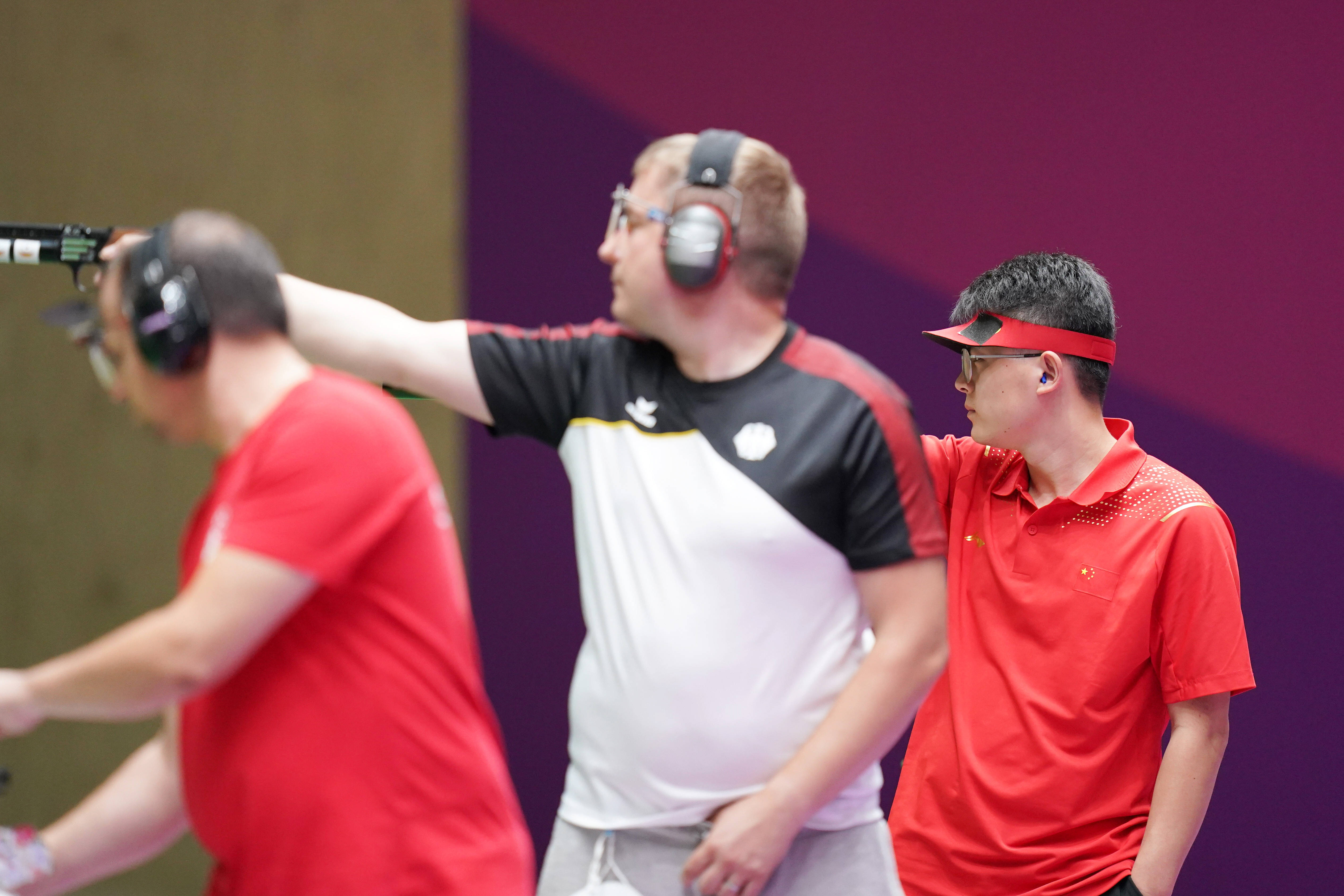 射击——男子10米气手枪:张博文获第六名