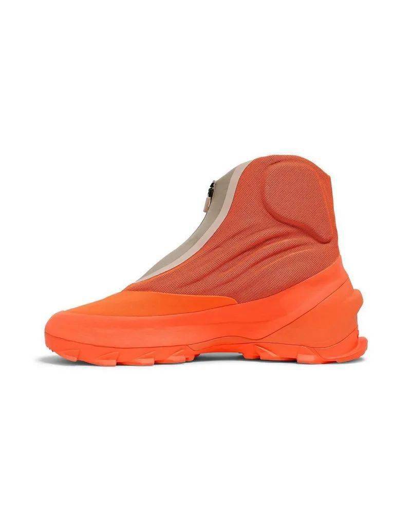 母亲|Kanye 丝袜套头模仿《阿基拉》！Yeezy 新鞋型完整曝光！