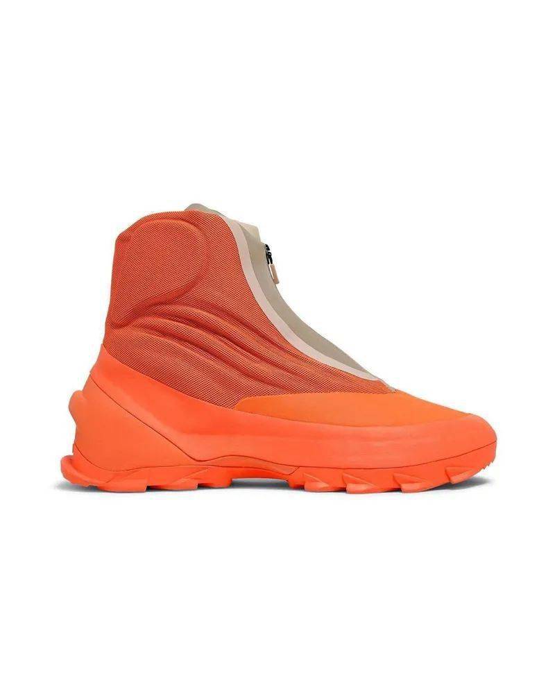 母亲|Kanye 丝袜套头模仿《阿基拉》！Yeezy 新鞋型完整曝光！