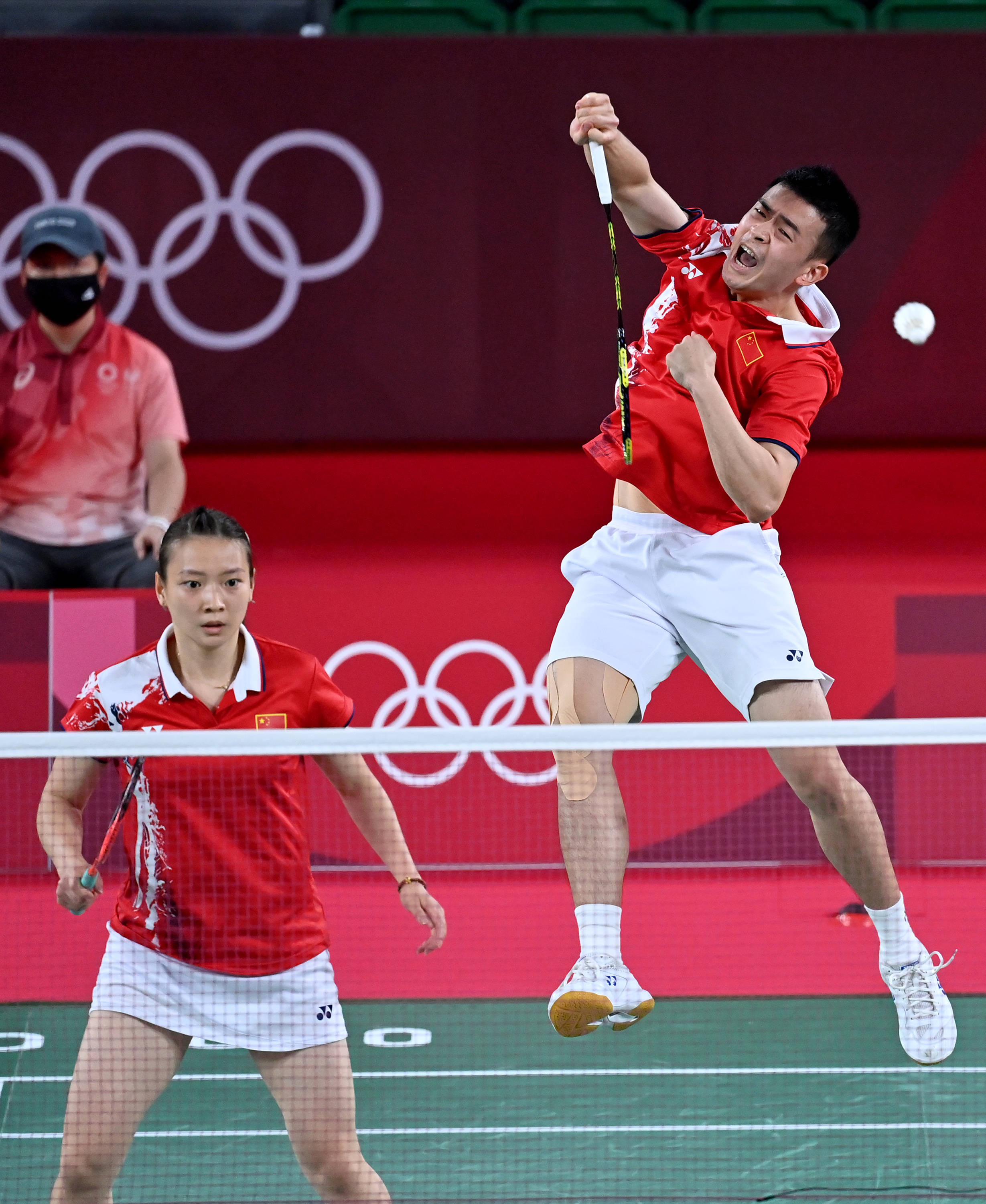羽毛球——混双小组赛:郑思维/黄雅琼获胜