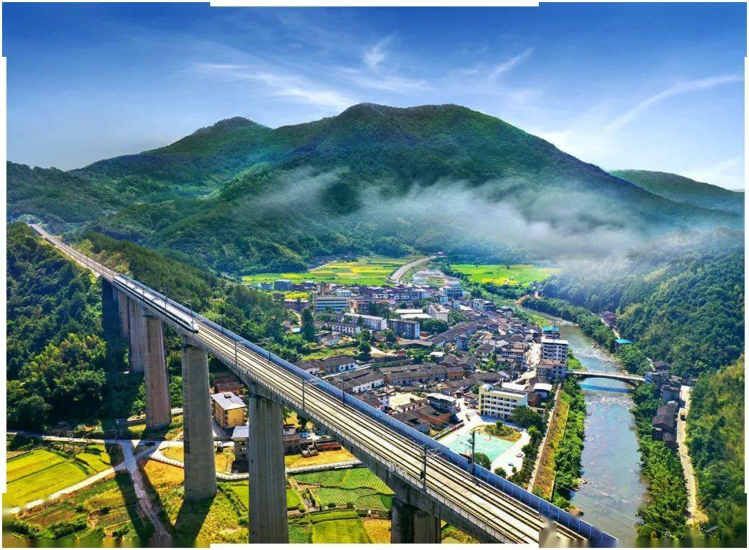 【喜迎党代会·先锋颂】巨口乡:让山乡旧貌换新颜