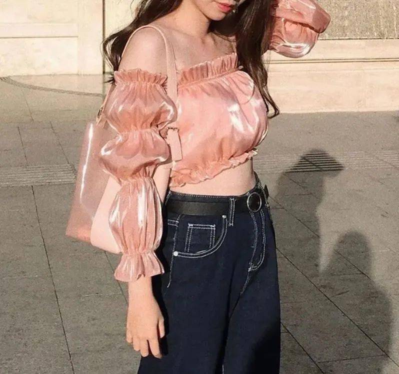 设计|今夏巨美“褶皱风”！显脸小，显身材，时髦女孩一定要穿！
