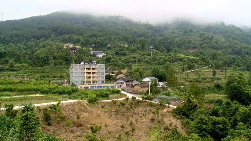 渠县卷硐镇夯实文化惠民基础绘就乡村振兴底色