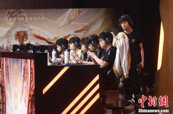 王者|2021年王者荣耀世界冠军杯小组赛在渝开战