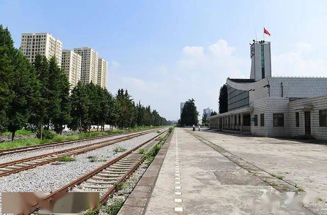 老昆玉铁路玉溪段将变翡翠项链城市客厅
