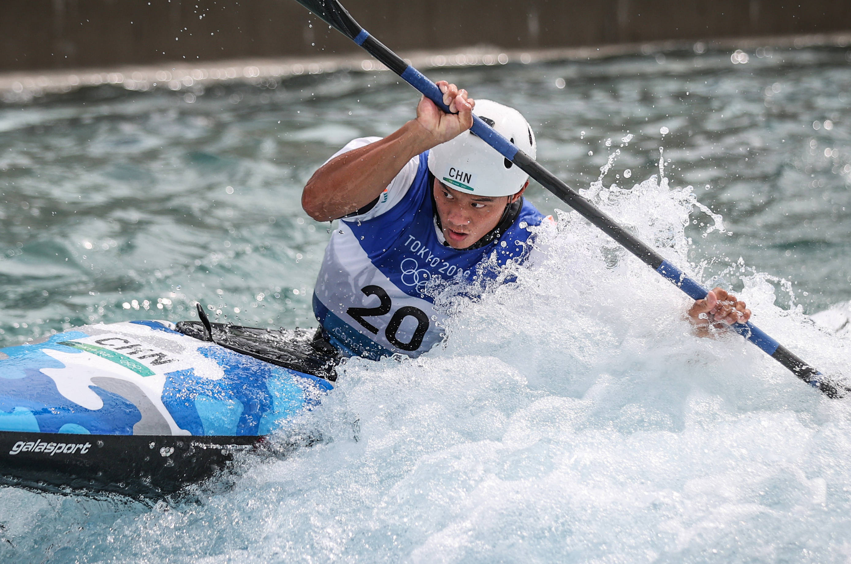 皮划艇激流回旋——男子皮艇赛况