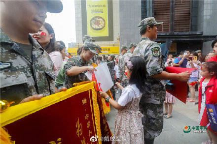 许馨元|超暖心送别！这样的人民和子弟兵你爱了么