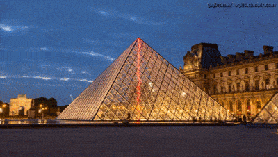 卢浮宫金字塔圣杯图片