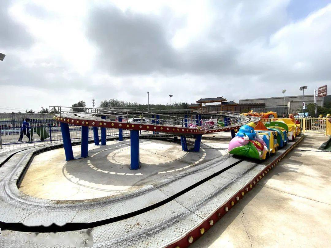 夏日来临,来八区文体中心对面的游乐场拥抱夏天吧!_八公山区