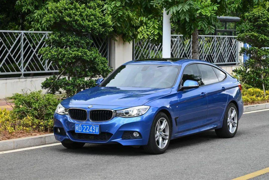 路试笔记23万圆梦宝马gt328i前任戴垫崭崭新