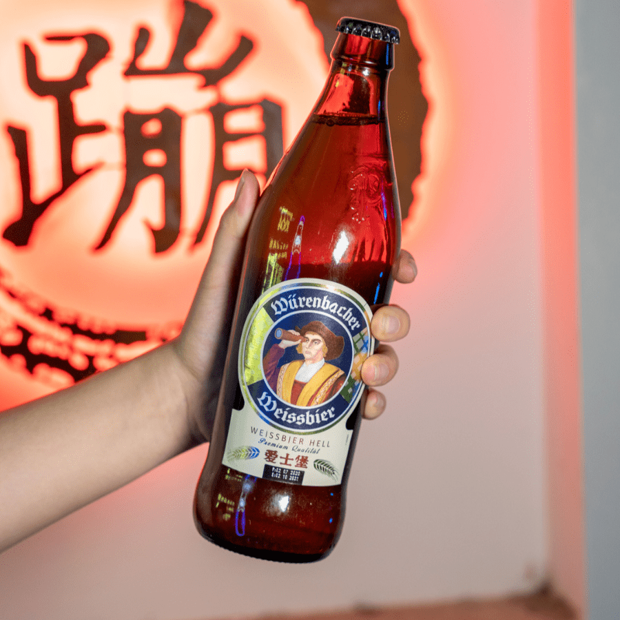 罗伯特多姆斯强烈浓郁的小麦香气中略带有一丝酵母清冽微酸的口感让纯