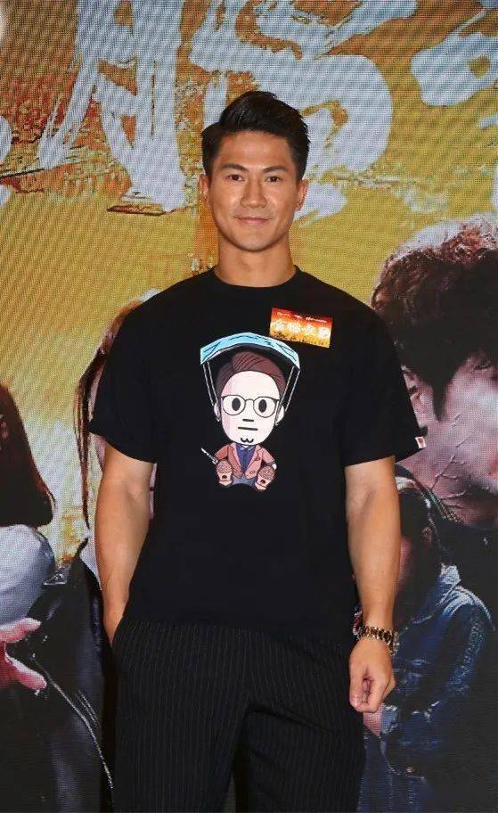 朱晨丽呢何广沛33岁生日获朱朱陪伴感满足