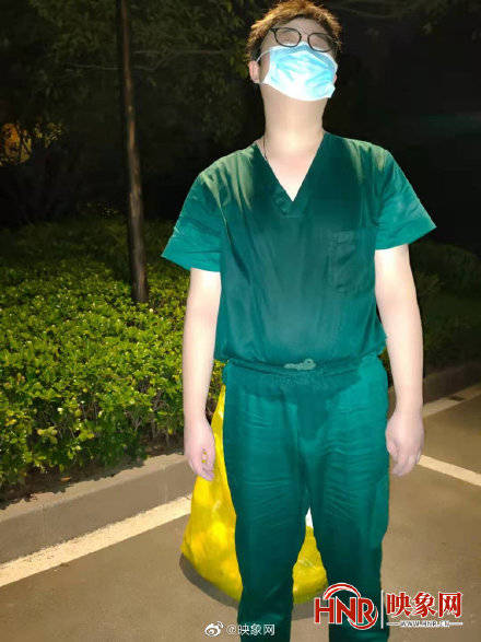 守护|直击郑州第二轮核酸检测：不分昼夜守护全民健康