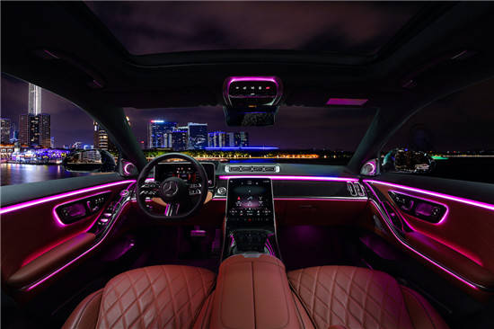 主动式环境氛围灯包含263个led光源,视觉效果更加绚丽