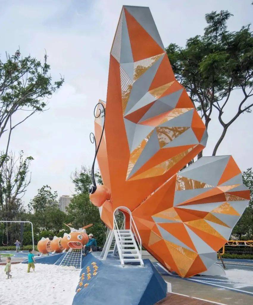 新力户外儿童教育式乐园化茧成蝶