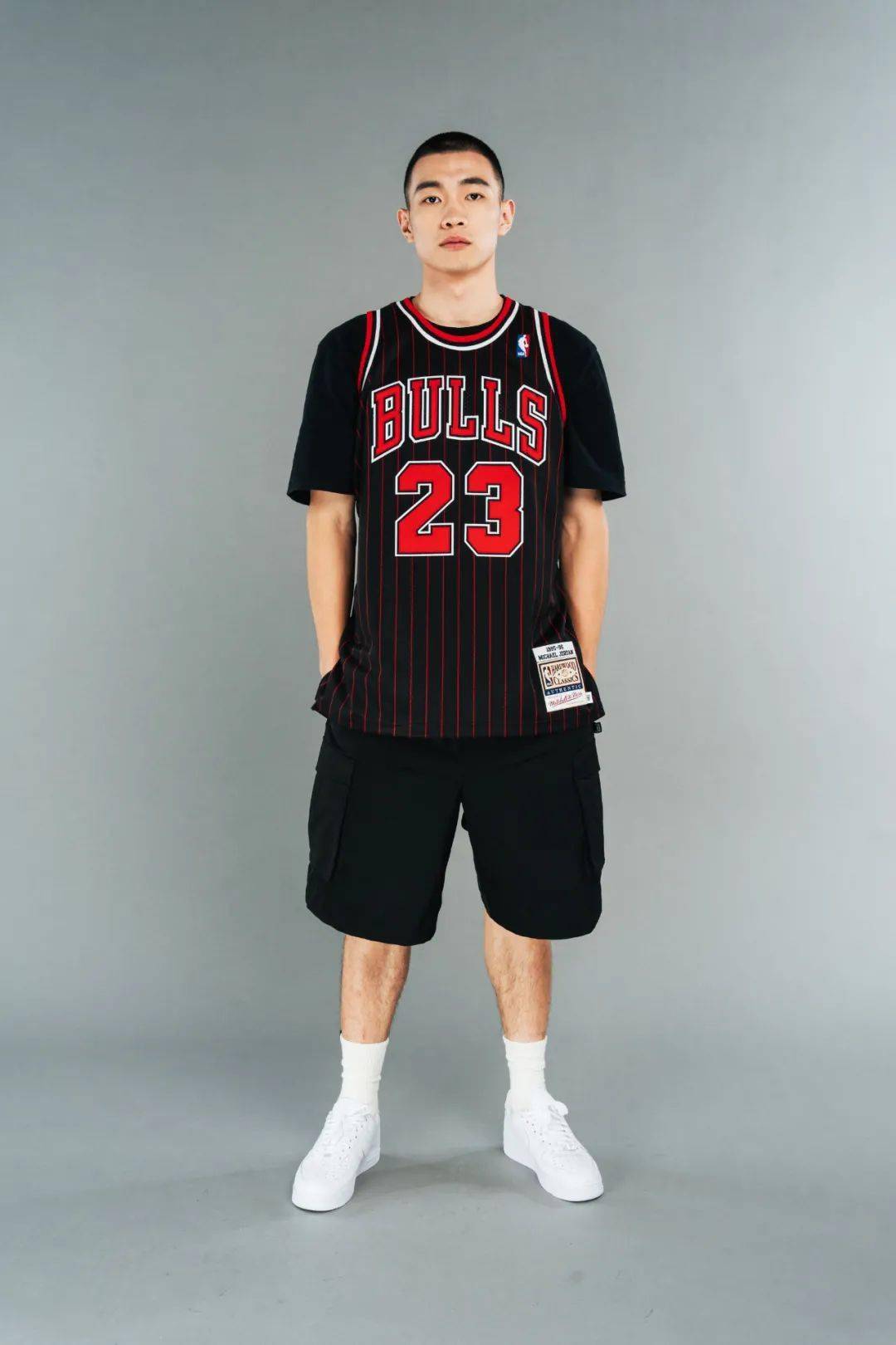 这一次,湖人不用非得拿总冠军._球衣